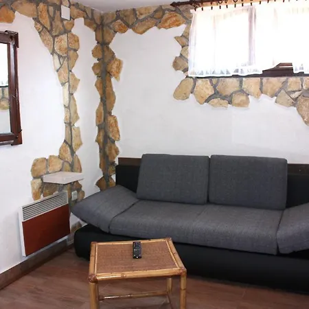 Apartment Lovre