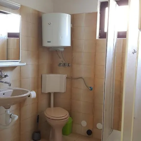 Lovre Apartment *