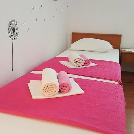 Lovre Apartment