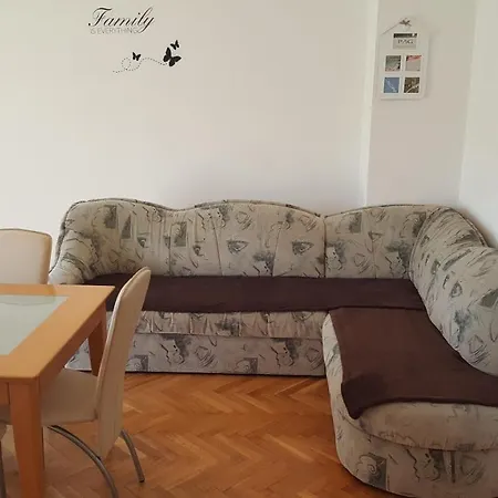 Apartment Lovre Pag Town